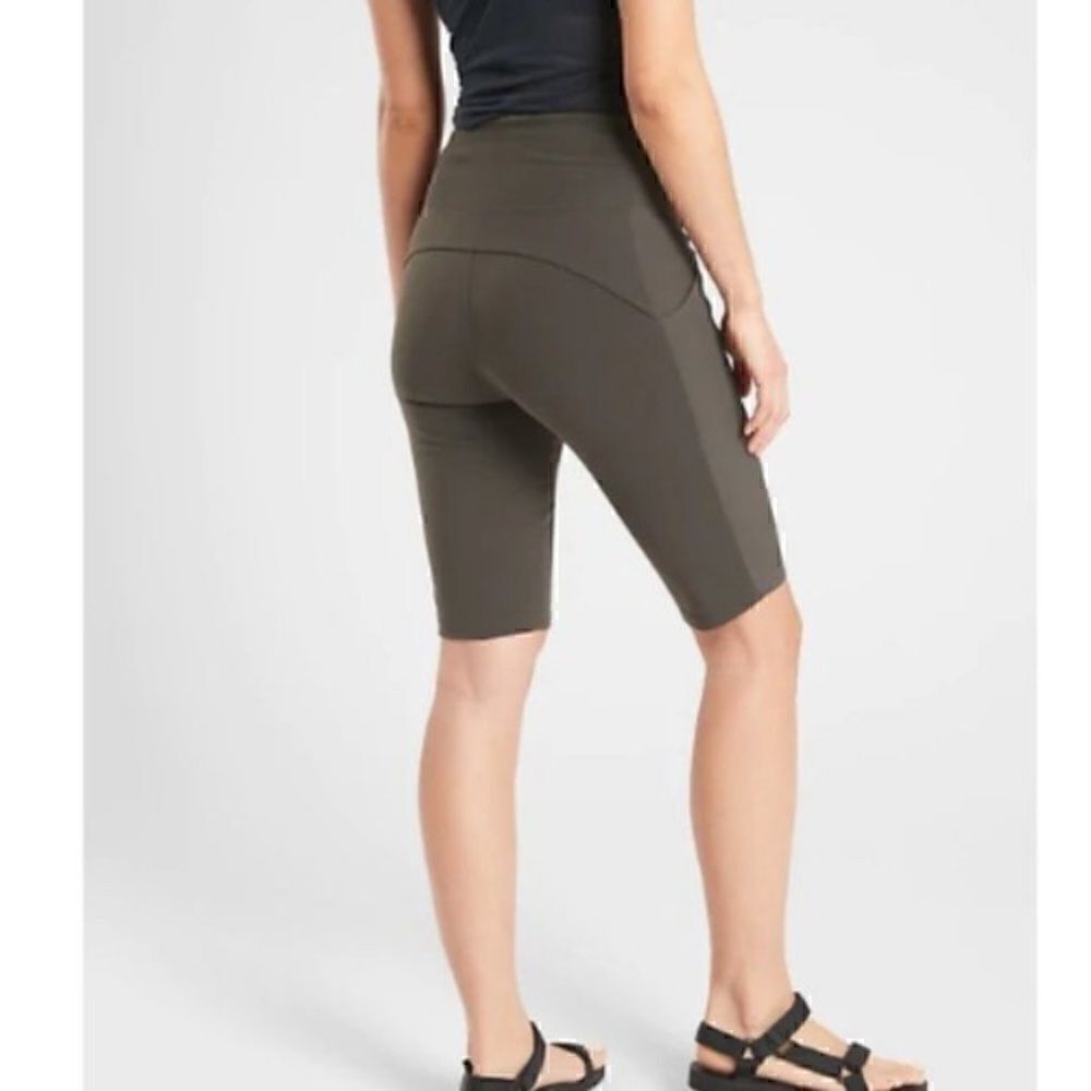 Athleta Excursion Hybrid 11" Biker Shorts with Pockets • Arbor Oliver
